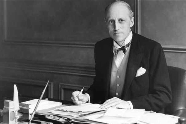 Photo of Sir John Evelyn Leslie Wrench (1882–1966) as Chairman of the English-Speaking Union, which he founded in 1920. Wikimedia Commons